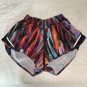lululemon hottie hot shorts size 4– multi colors bundle